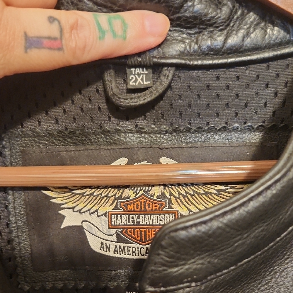 Harley-Davidson REFLECTIVE (I'M GLOWING) Black Leather Bomber Jacket - Picture 2 of 6